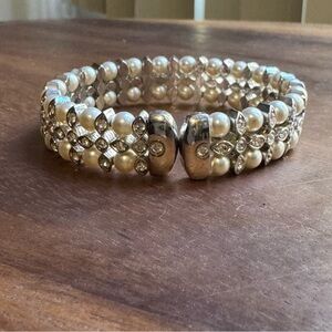 Authentic Swarovski Crystal & Pearl Silver Bracelet Stretchy